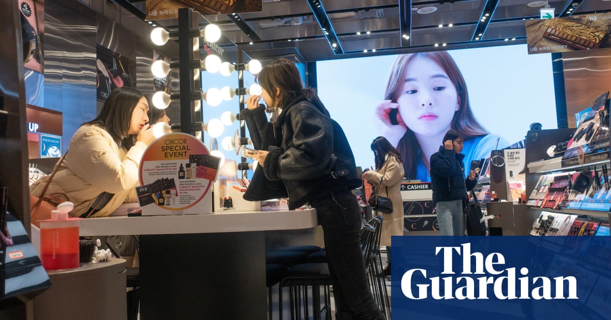 5472 Promise of ‘glass skin’ drives surge in sales of K-beauty products in UK