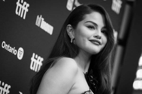 Selena Gomez scaled Selena Gomez Just Dropped Her Updated Makeup Routine—And It’s So Easy to Copy