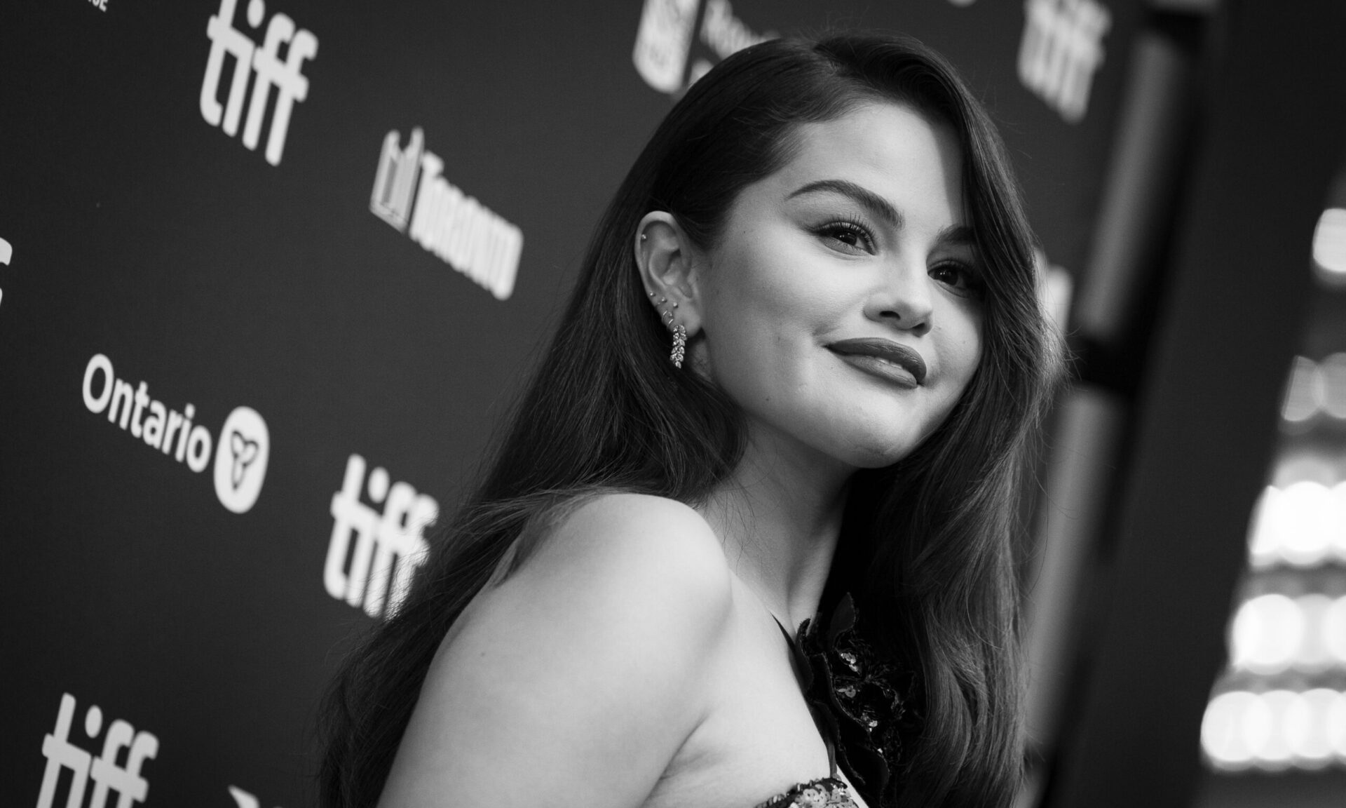 Selena Gomez scaled Selena Gomez Just Dropped Her Updated Makeup Routine—And It’s So Easy to Copy