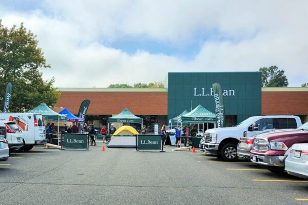 20241004 105139 04130454310 L.L. Bean Officially Opens Its Doors At Brookside Plaza In Enfield