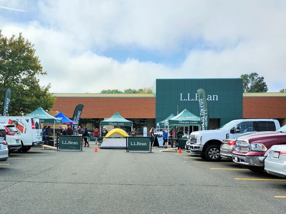 20241004 105139 04130454310 L.L. Bean Officially Opens Its Doors At Brookside Plaza In Enfield