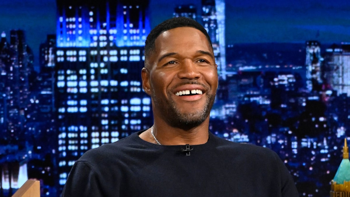 7b2a3044356b michael strahan fallon GMA's Michael Strahan revisits former life in revealing conversation about his family | HELLO!