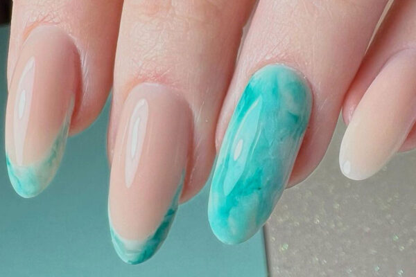 marble nails This Dreamy Nail Design Is Having a Major Moment