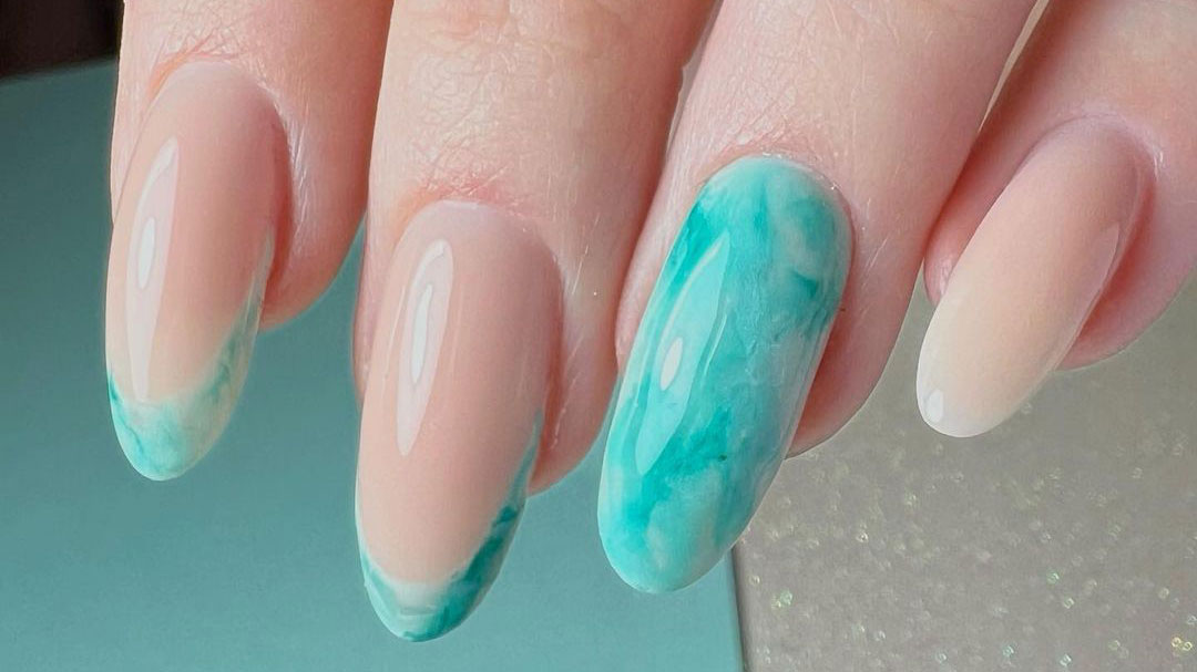 marble nails This Dreamy Nail Design Is Having a Major Moment